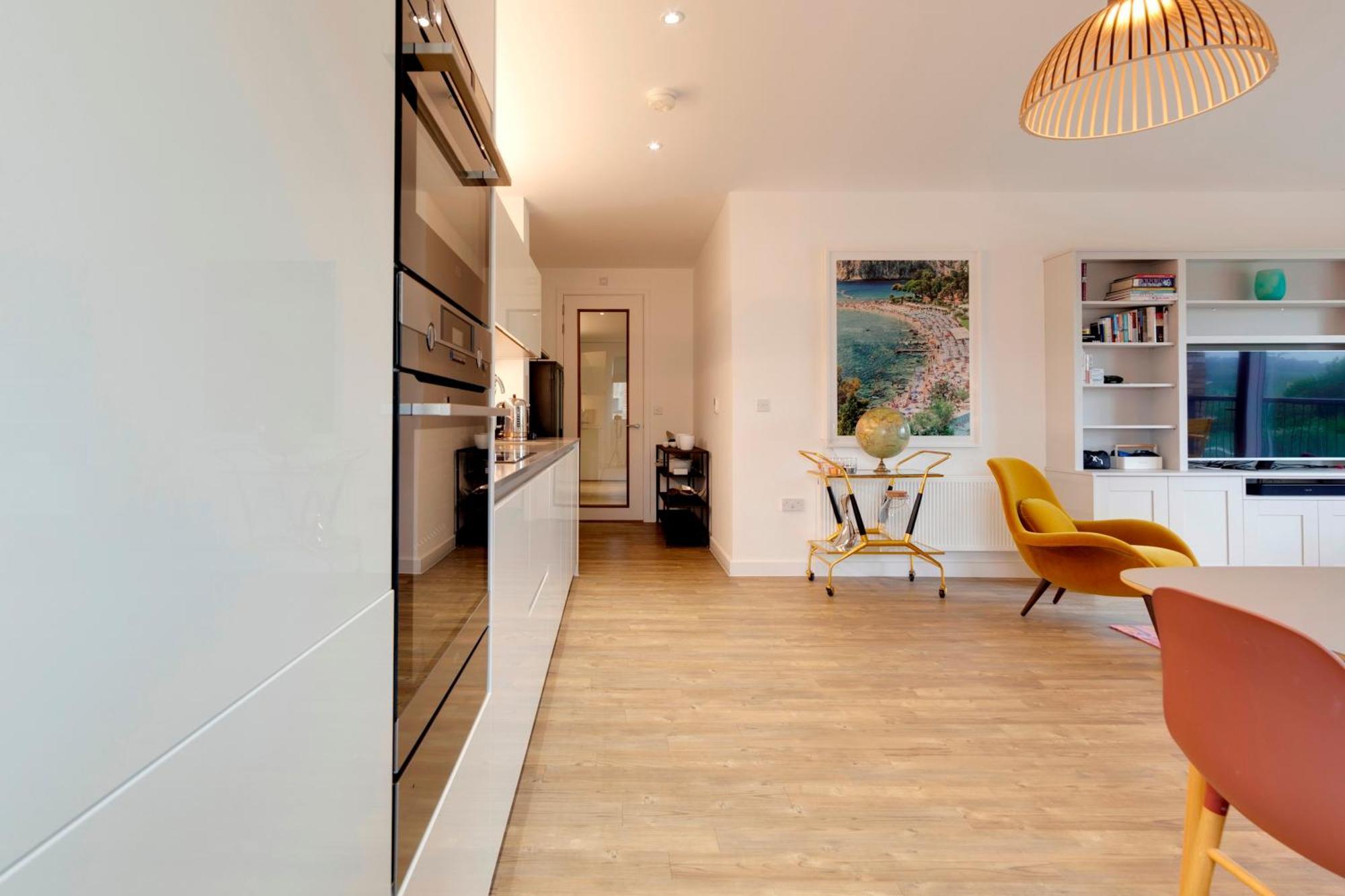 Pass The Keys Stunning And Spacious Modern Flat - Own Car Park CBG Екстериор снимка